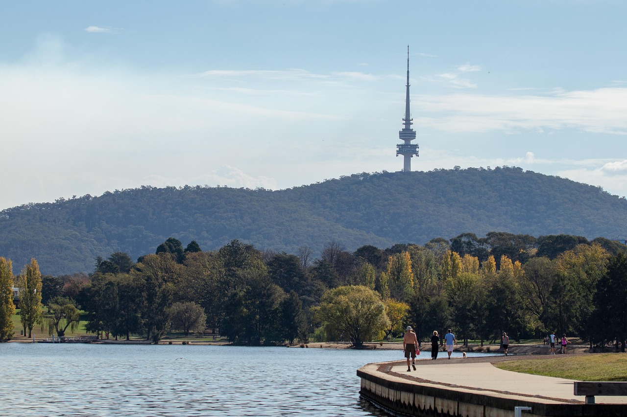 Canberra Landlords Recycle Property Photos Across Multiple Listings, Deceiving Renters